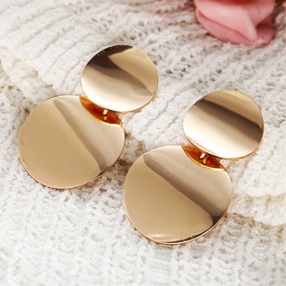 NEW ♡ PARTY Earrings - Picture 3 of 8